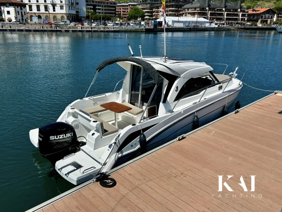Beneteau Antares 8 Ob usado à venda