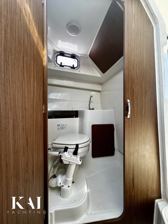 Beneteau Antares 8 Ob usado à venda