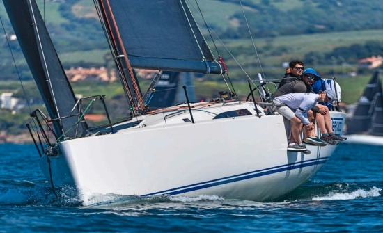 Jboats 121 DARKWOOD usado à venda