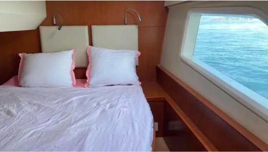 Aquila 44 YACHTS usado à venda