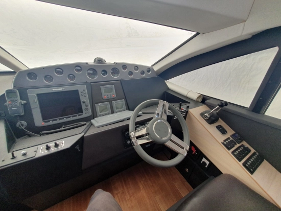 Sealine T50 preowned for sale