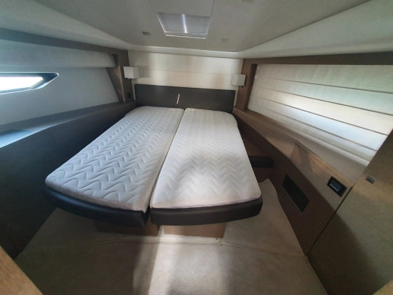 Jeanneau Prestige 500 S preowned for sale