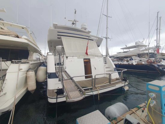 Elegance Yacht 82 S d’occasion à vendre