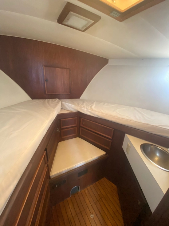 Hatteras Yachts 43 Convertible usata in vendita