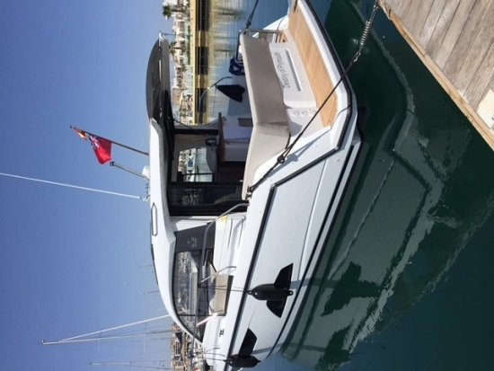 Sealine C330 preowned for sale