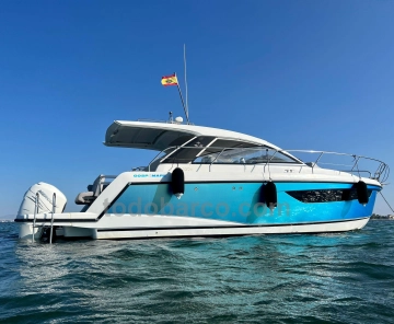 Barco en venta  Sealine S330v
