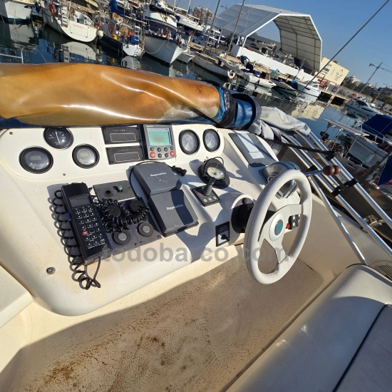 Sealine F33 preowned for sale