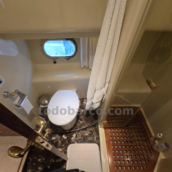 Elegance Yacht 64 usata in vendita