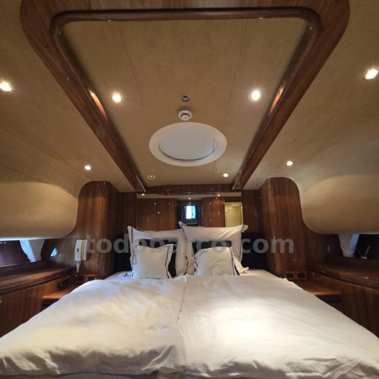 Elegance Yacht 64 usata in vendita