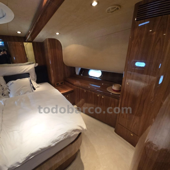 Elegance Yacht 64 usata in vendita