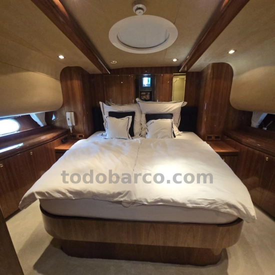 Elegance Yacht 64 usata in vendita