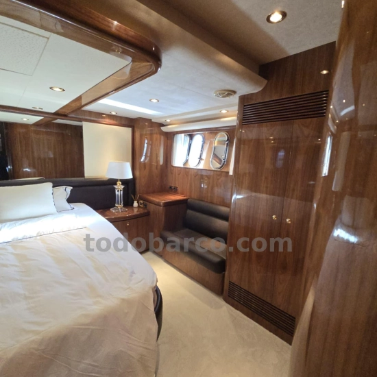 Elegance Yacht 64 usata in vendita
