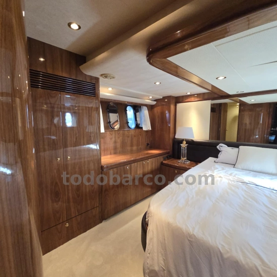 Elegance Yacht 64 usata in vendita