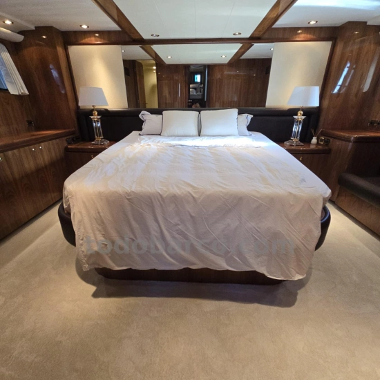 Elegance Yacht 64 usata in vendita