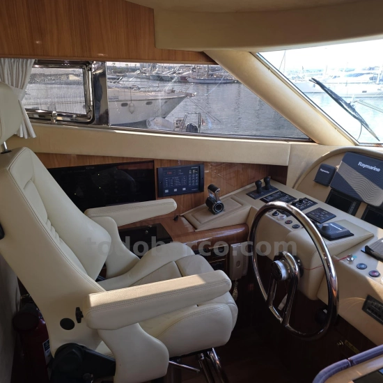 Elegance Yacht 64 usata in vendita