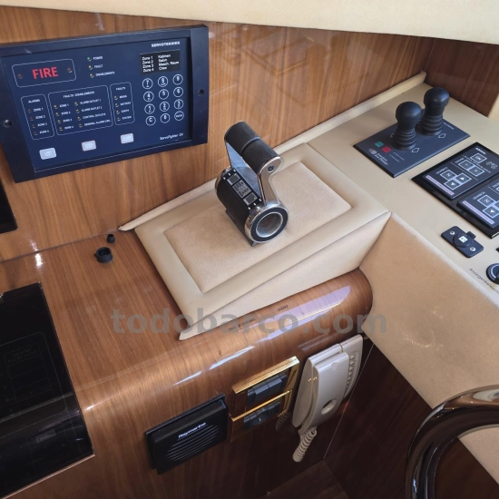 Elegance Yacht 64 usata in vendita
