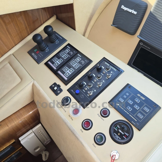 Elegance Yacht 64 usata in vendita