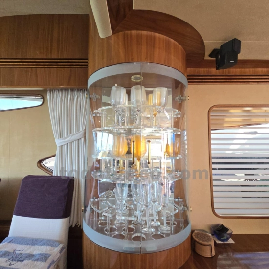 Elegance Yacht 64 usata in vendita