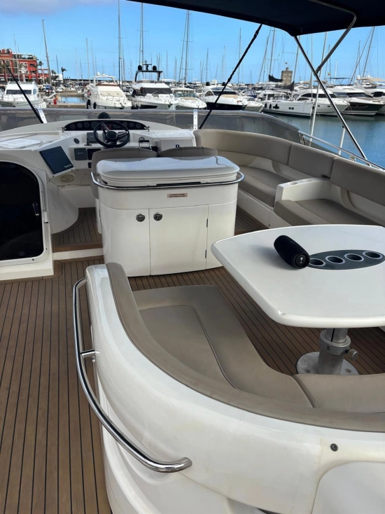 Princess 65 Flybridge usata in vendita