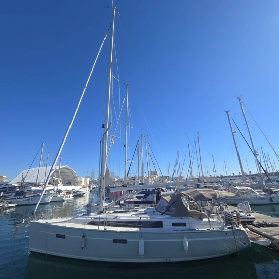 Bavaria Yachts 37 Cruiser usado à venda