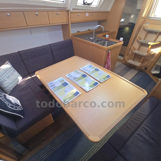 Bavaria Yachts 37 Cruiser usado à venda