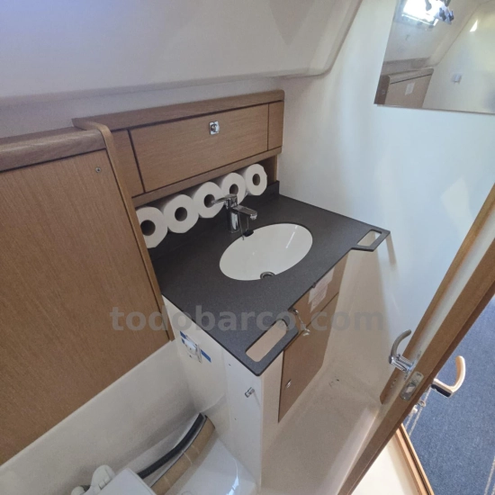 Bavaria Yachts 37 Cruiser usado à venda