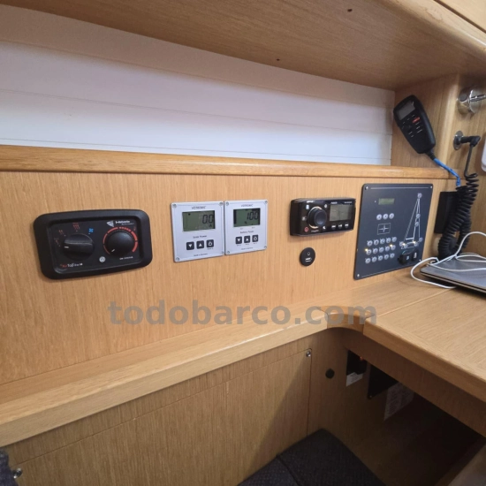 Bavaria Yachts 37 Cruiser usado à venda