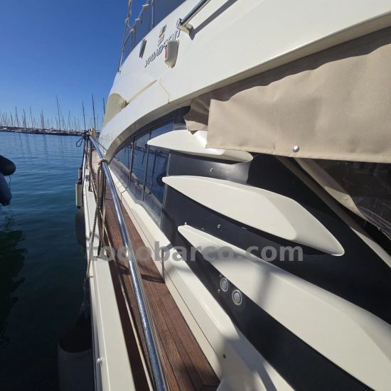 Fairline Squadron 58 Fly usado à venda
