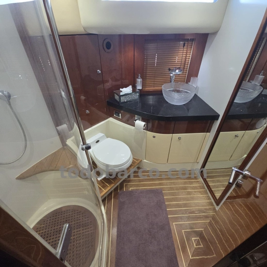 Fairline Squadron 58 Fly usado à venda