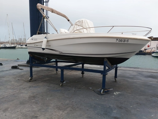 Jeanneau Cap Camarat 5.5 c.c. de segunda mano en venta
