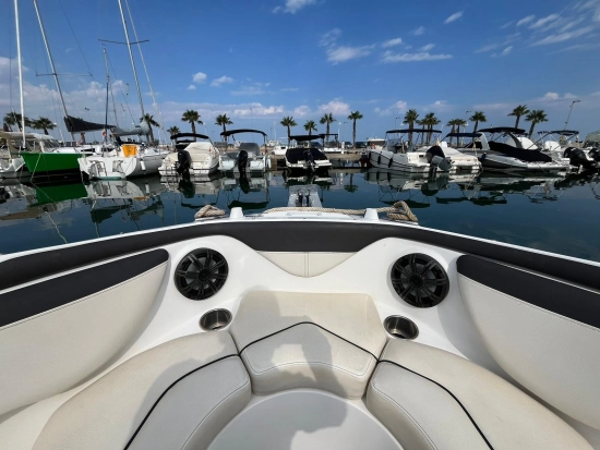 Rinker 26 QX BR de segunda mano en venta