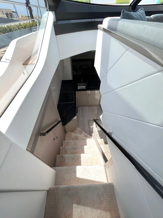 Sunseeker Predator 75 de segunda mano en venta
