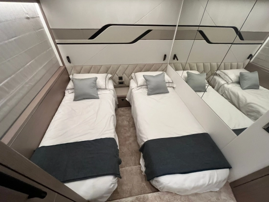 Sunseeker Predator 75 de segunda mano en venta