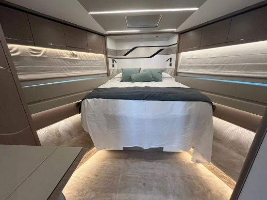 Sunseeker Predator 75 de segunda mano en venta
