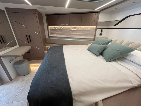 Sunseeker Predator 75 de segunda mano en venta