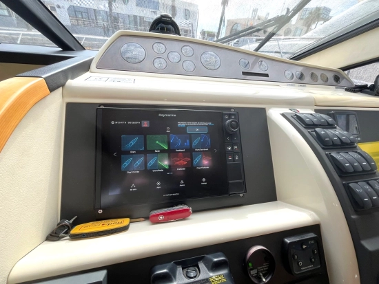 Fairline PHANTOM 50 usata in vendita