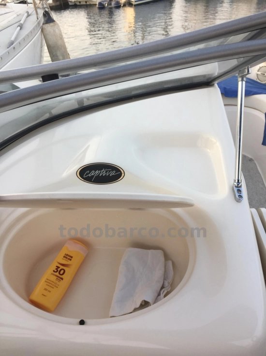 Rinker Captiva 232 de segunda mano en venta