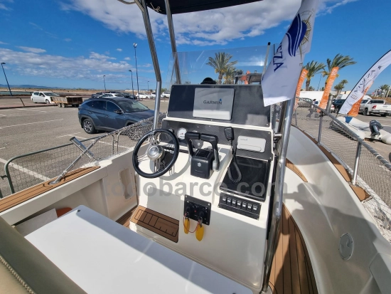 Boston Whaler Outrage 21 usata in vendita