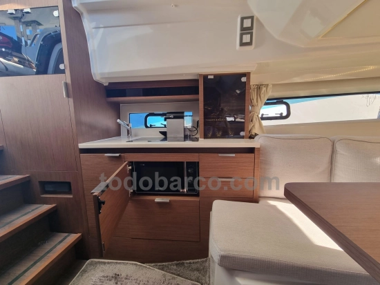 Jeanneau Cap Camarat 10.5 Serie 2 WA usata in vendita