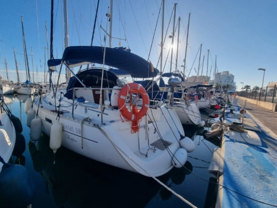 Beneteau Oceanis Clipper 331 usata in vendita