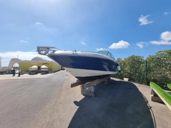 Sea Ray 260BR usado à venda