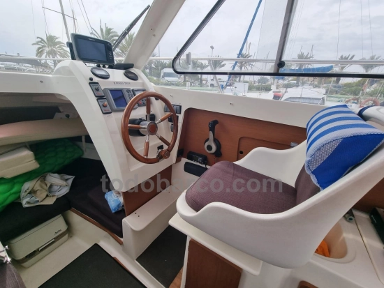 Jeanneau Merry Fisher 645 usado à venda