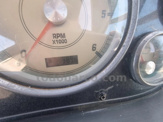 Maxum 2700 Se usata in vendita