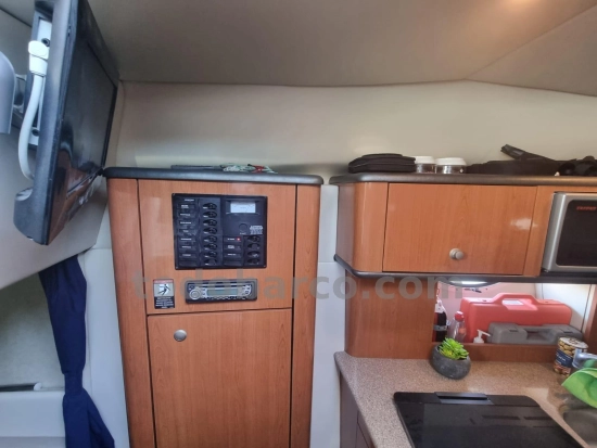 Maxum 2700 Se usata in vendita