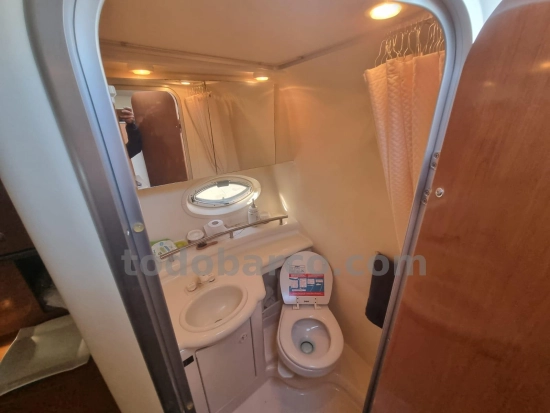Maxum 2700 Se usata in vendita