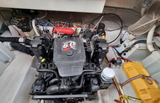 Maxum 2700 Se usata in vendita