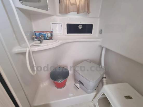 Ebbtide 2500 Mid Cabin Cruiser de segunda mano en venta
