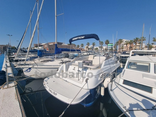Ebbtide 2500 Mid Cabin Cruiser de segunda mano en venta