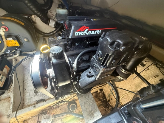 Maxum 3000 SCR usado à venda