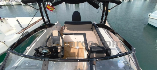 Parker 630 Bow Rider de segunda mano en venta